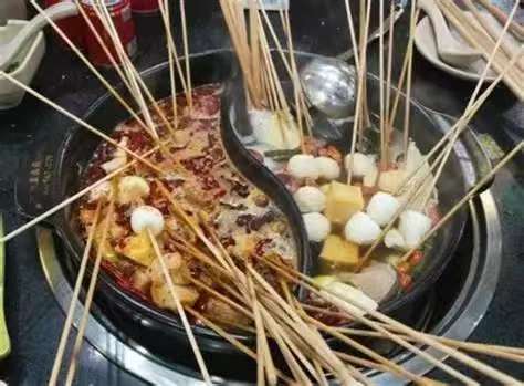 红姐串串香加盟多少钱