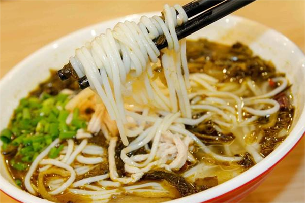 顶牛拉面加盟费多少钱